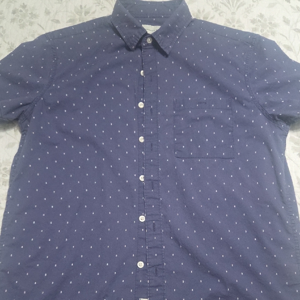 American Eagle Outfitters Navy Short-Sleeve Dot Print Button-Up Shirt